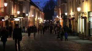The Vilnius police department told Baltic Reports it expects crime to rise as a result of the streetlight reductions. Photo by Nathan Greenhalgh.