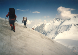 Vilnius University Hiking Club members scaled Russia Altai mountain chain in 2006.