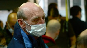 Surgical masks can now be seen in public places in Vilnius as people attempt to prevent the spread of the disease. However, Lithuanian health officials warn that the mask is more useful for those already infected with A/N1H1 to prevent transmission than for the uninfected seeking to protect themselves.