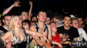 Now drum and bass gets me going, like these revelers at Pirate Station 2008.