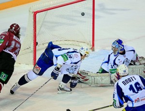 Aleksandrs Ņiživijs scores Dinamo Riga's first goal. Photo used courtesy of Dinamo Riga.