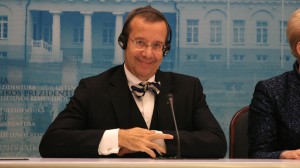 The poll numbers certainly give Estonian President Toomas Hendrik Ilves good reason to grin. Photo by Nathan Greenhalgh.