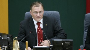 Minister of Health Algis Čaplikas did not mention the Skikas bribery scandal as a reason for his resignation.