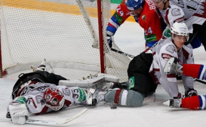 Dinamo Riga managed to keep the puck out of the goal here, but they let two past and put up none. Photo used courtesy of Dinamo Riga.