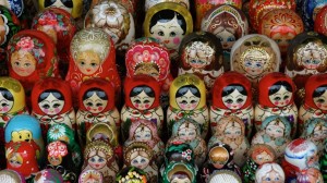 The Estonian Artists' Association is urging the city to clampdown on the sale of matryoshka dolls and other traditionally Russian artcrafts.